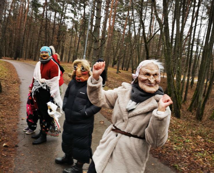 Vasario 18 d. persirengėlių žygis su kliūtimis 